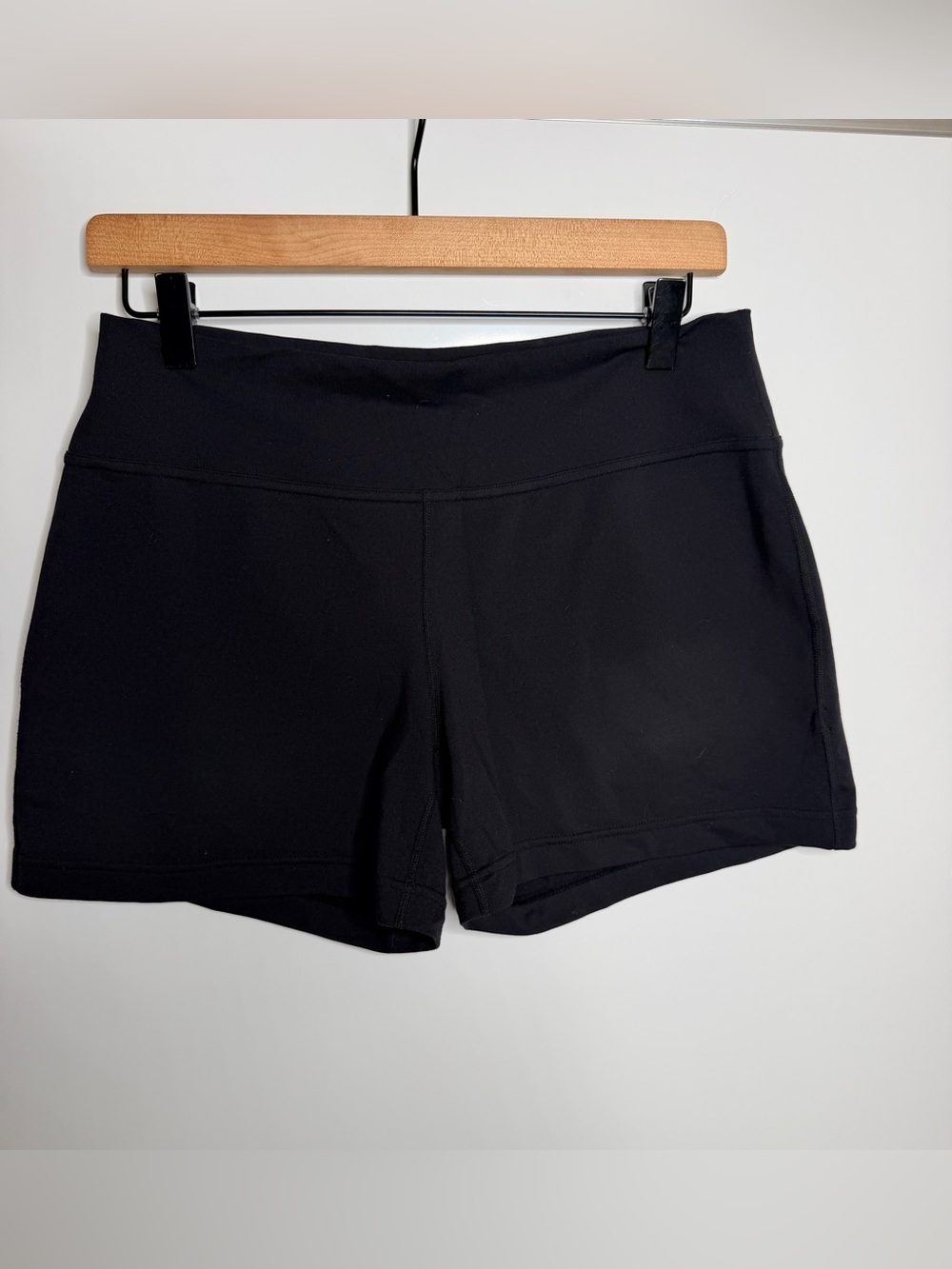 Athleta Black High-Rise Athletic Shorts Size M